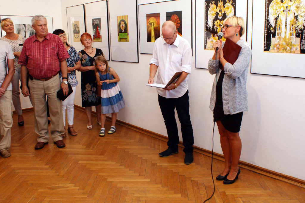 Obrazy o wierszach w BWA Galerii Zamojskiej