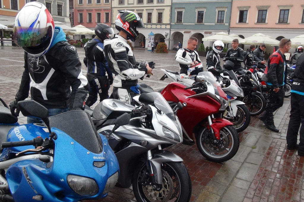 Motocykliści na Rynku Wielkim