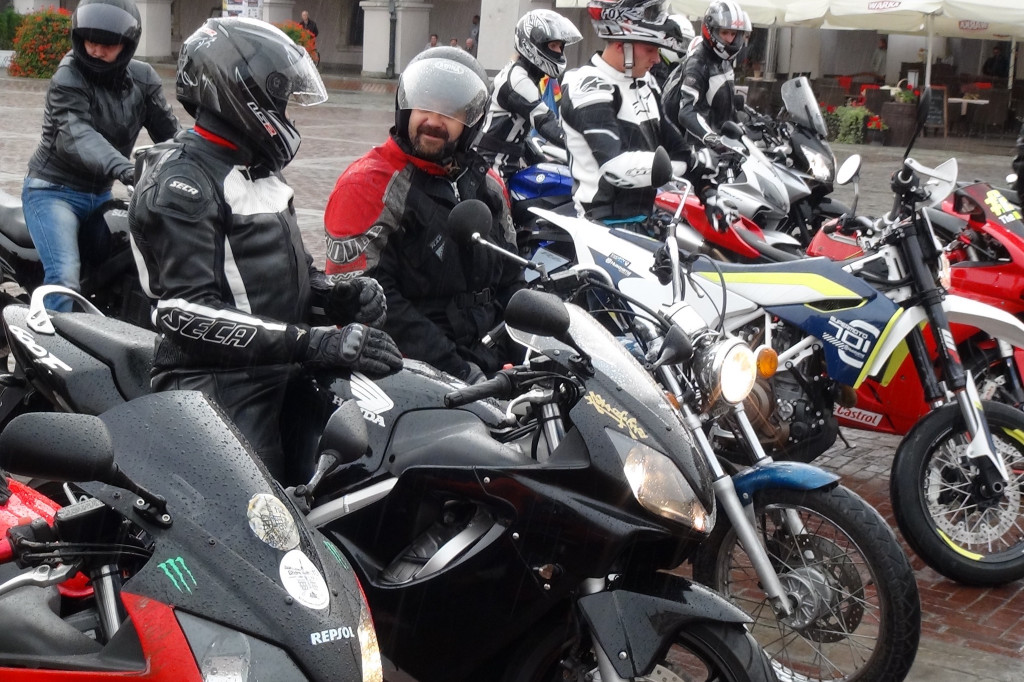 Motocykliści na Rynku Wielkim