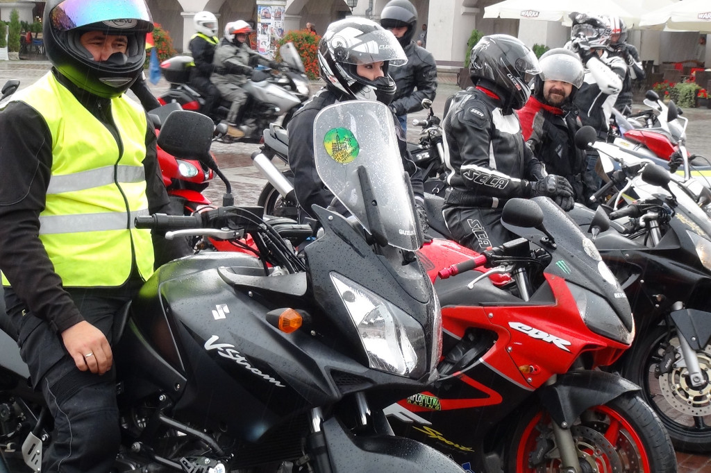 Motocykliści na Rynku Wielkim