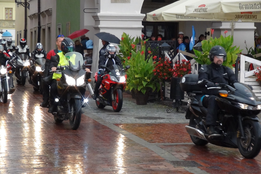Motocykliści na Rynku Wielkim