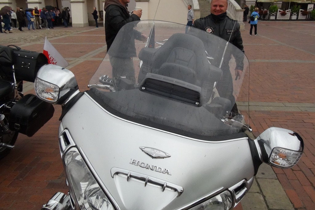 Motocykliści na Rynku Wielkim