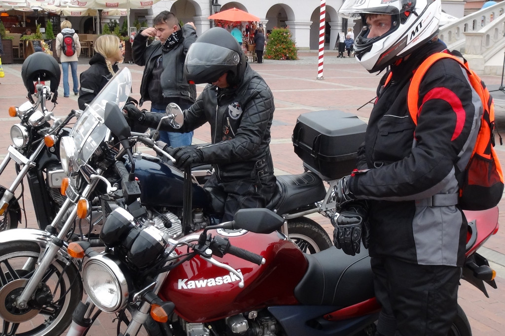 Motocykliści na Rynku Wielkim