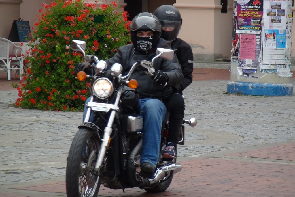 Motocykliści na Rynku Wielkim