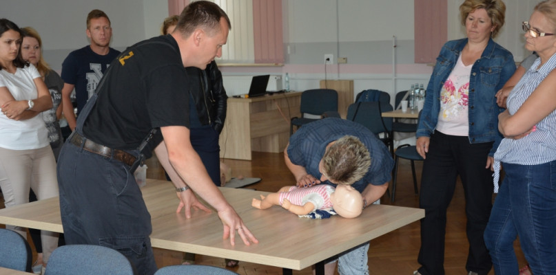 Zamość: Strażak uczy ratować