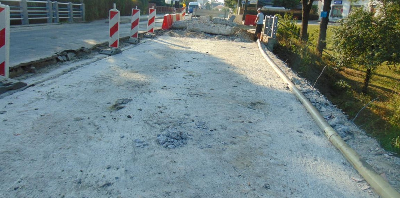 Przebudowa mostu na rzece Wieprz w Krasnobrodzie; fot. Józef Zdybel