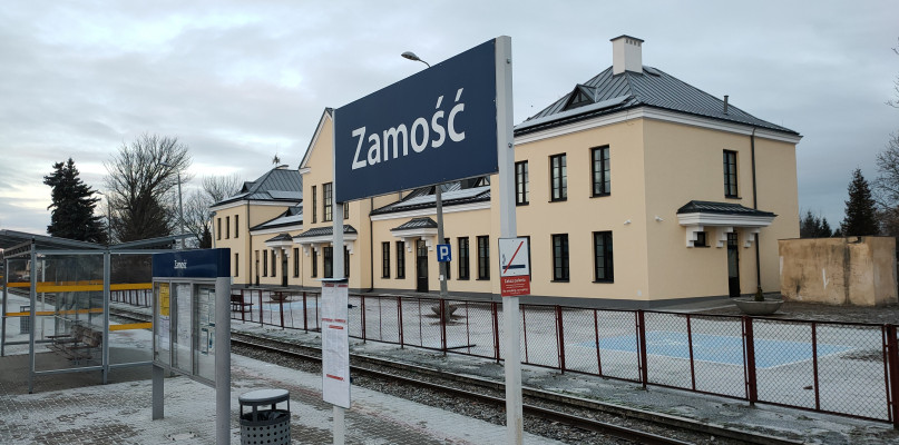 Budynek dworca PKP po remoncie [ZDJĘCIA]