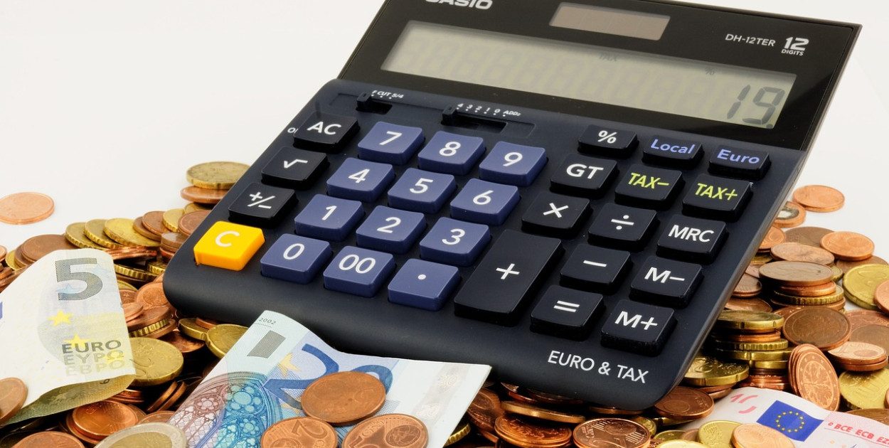 Polacy nie widzą obniżenia inflacji. Dlaczego ceny nie spadają?