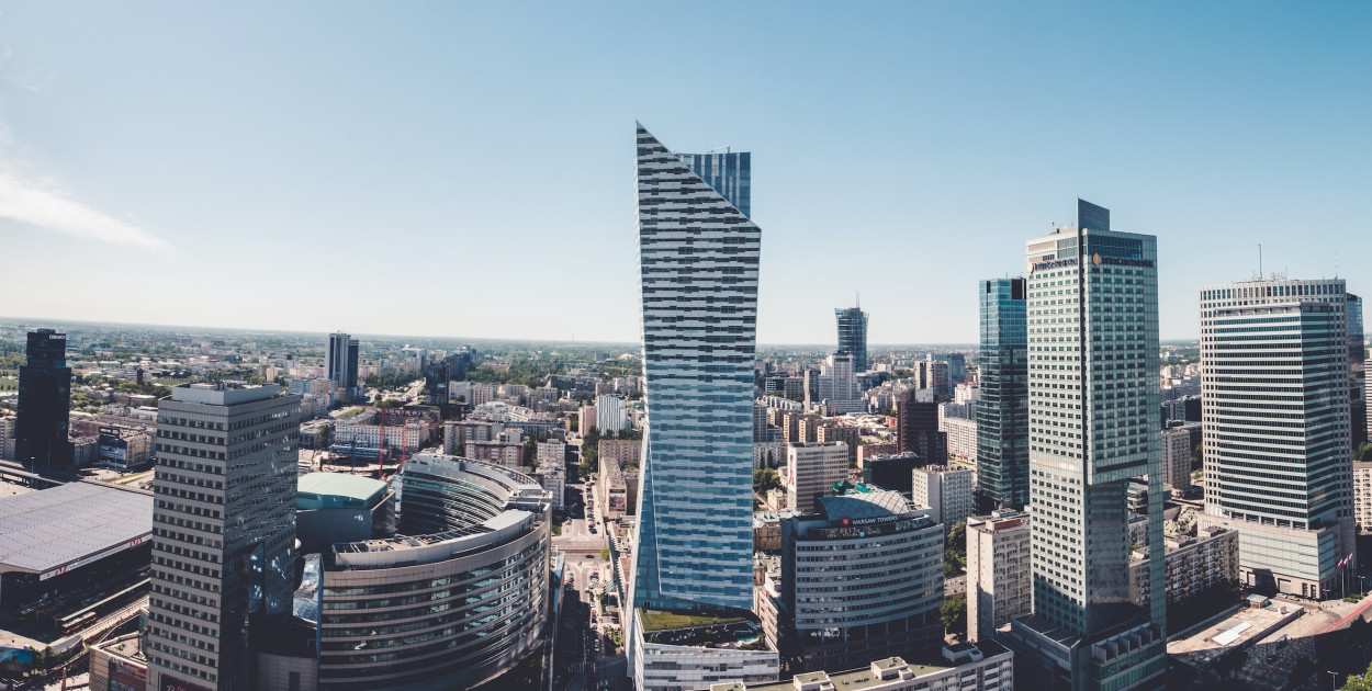 Wyjątkowe biura serwisowane w sercu Warszawy - komfort i profesjonalizm!