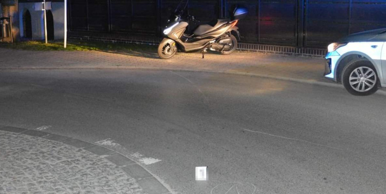 8-latek na skuterze i nagłe przewrócenie – co poszło nie tak?