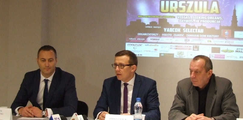 od lewej:Rzecznik Marek Gajewski, Prezydent Andrzej Wnuk, dyrektor ZDK Janusz Nowosad