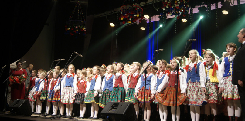 XX-lecie działalności Stowarzyszenia Przyjaciół Ludowego Zespołu Pieśni i Tańca Zamojszczyzna, foto: Oliwia Bojar