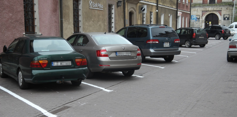 Oznakowanie parkingu na Grodzkiej Fot. R.Moteka