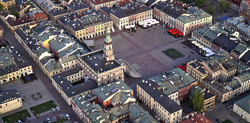Zdjęcia lotnicze. Rynek Wielki, Ratusz, Stare Miasto fot. Waldemar Radczak