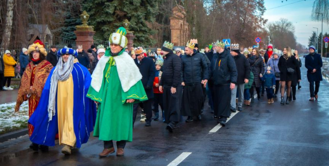 Ulicami Hrubieszowa przeszedł Orszak Trzech Króli 