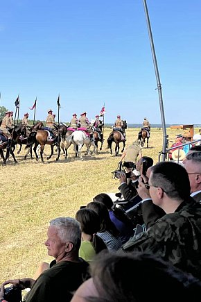 104. rocznica Bitwy pod Komarowem: Mieszkańcy świętowali tę wyjątkową uroczystość!-5337