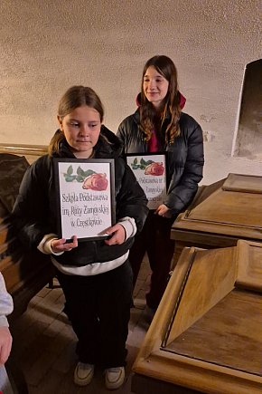 Róża Zamoyska w kryptach katedry zamojskiej-5793
