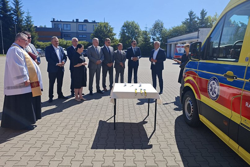 Zamojskie pogotowie ma nowe karetki