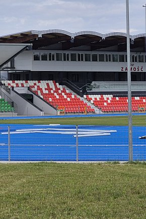 Stadion miejski w Zamościu czeka na otwarcie-5911