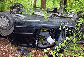 Wypadek w Starej Hucie. Kierowca Mercedesa trafił do szpitala-364006