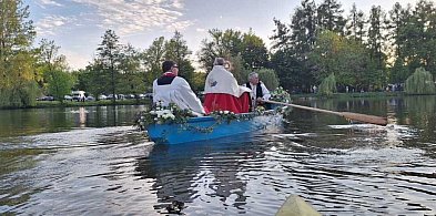 Wodna procesja w Zwierzyńcu. Nie ma takiej drugiej!-364070