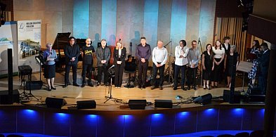 Koncert poświęcony Janowi Pawłowi II odbył się w Lubaczowie-364293
