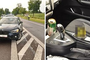 BMW na środku drogi. W środku pijany 18-latek z piwem-364518