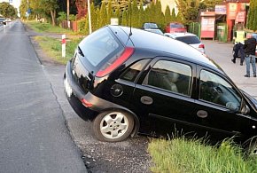 Pijany kierowca uderzył w przepust i próbował uciec w zarośla-364741