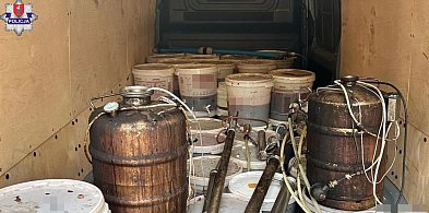 Zamojscy policjanci zlikwidowali nielegalną bimbrownię-364798