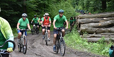 Rowerzyści przejechali lasy Nadleśnictwa Krasnystaw-364977