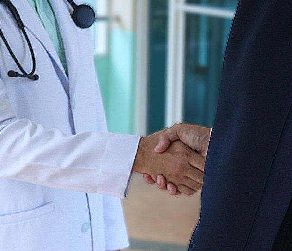 Wystarczy jeden wniosek. ZUS z programem dla pracujących-365140