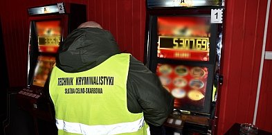KAS i CBŚP rozbiły grupę przestępczą zajmującą się nielegalnym hazardem-365211