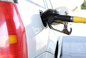 Ceny paliw w Polsce. Benzyna i LPG tanieją, ale diesel nie chce odpuścić-365236