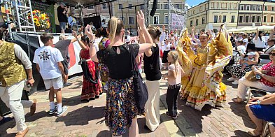 Ulewa i nagłe zakończenie EUROFOLK 2025-365348