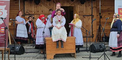 Oczepiny Mani w wykonaniu Regionalnej Grupy Obrzędowej-365411