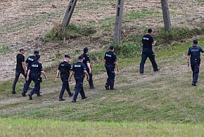Uszkodzony dron znaleziony na polu w okolicy Białej Podlaskiej-366483