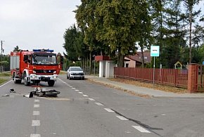17-latek ranny w zderzeniu motoroweru z Dacią w Sitnie-366513