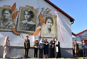 Odsłonięto mural bohaterskich sanitariuszek-366756