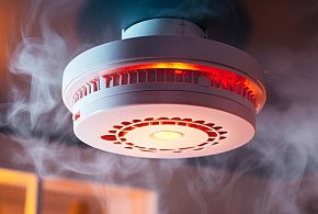 Rewolucja w przepisach pożarowych. Nowe obowiązki dla właścicieli domów i firm-367422