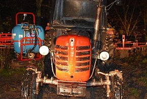 Ciągnik bez świateł, kierowca z promilami-367544