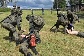 Setki tysięcy Polaków pójdą na szkolenie. Wojsko otwiera drzwi dla cywilów-367598