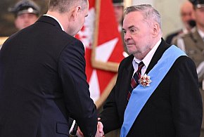 Prezydent odznaczył Waldemara Łysiaka i Andrzeja Poczobuta Orderem Orła Białego-367713