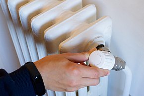 Kaloryfer zakręcony? I tak zapłacisz. Nowe prawo uderzy w lokatorów-367871