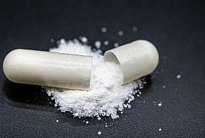 Salmonella w popularnym suplemencie. „Nie należy spożywać”-367935