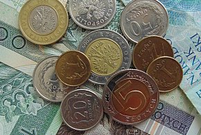 Nowe regulacje dla dorabiających. Od grudnia zmieniają się limity-368012