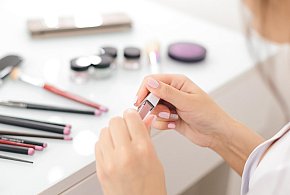 Nie używaj tych kosmetyków. GIS ostrzega przed produktami-368148