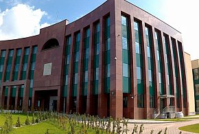 Wyrok dla funkcjonariuszy Służby Więziennej po ucieczce podejrzanego-368286