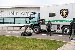 Lubelskie/ Nowy sprzęt pirotechniczny dla Straży Granicznej na lotnisku-368696