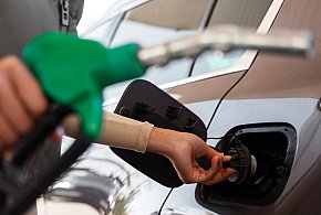 Zaskoczenie na stacjach paliw. Kierowcy nie tego się spodziewali-369360