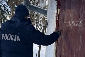 W czterech ścianach marzła samotnie. Pomoc przyszła na czas